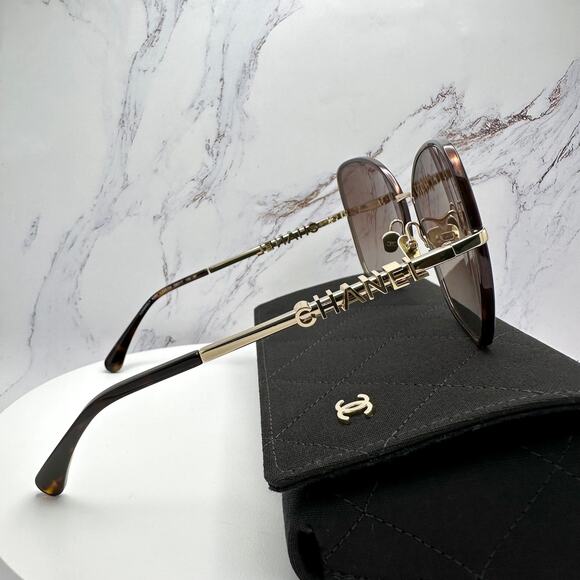 New CHANEL Sunglasses - Picture 14 of 16